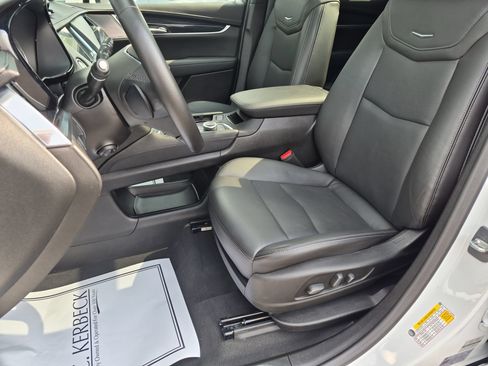 Certified 2023 Cadillac XT5 Premium Luxury AWD/4WD image 19
