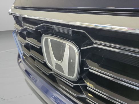 Used 2025 Honda Pilot Touring image 23