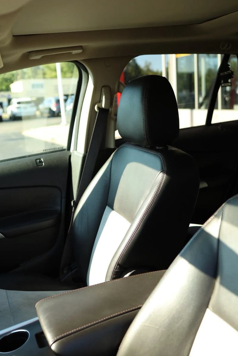 Used 2014 Ford Edge SEL w/ Equipment Group 205A AWD/4WD image 10