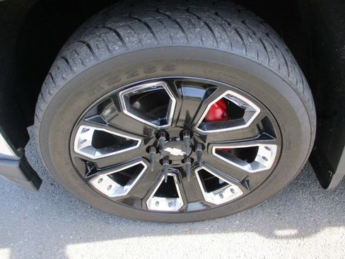 Used 2017 Chevrolet Silverado 1500 LT w/ All Star Edition image 10