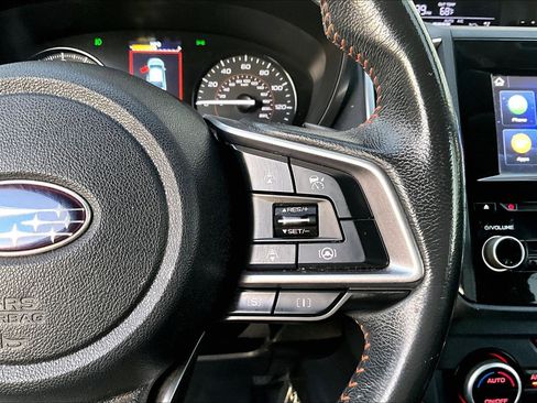 Used 2021 Subaru Crosstrek 2.0i Premium w/ Moonroof Package image 19