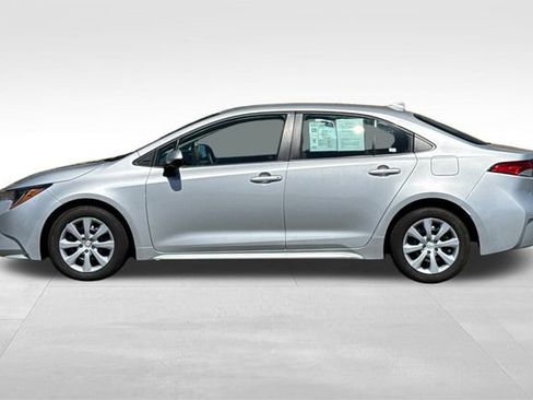 Used 2024 Toyota Corolla LE image 8
