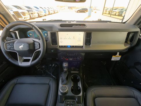 New 2025 Ford Bronco Outer Banks image 37