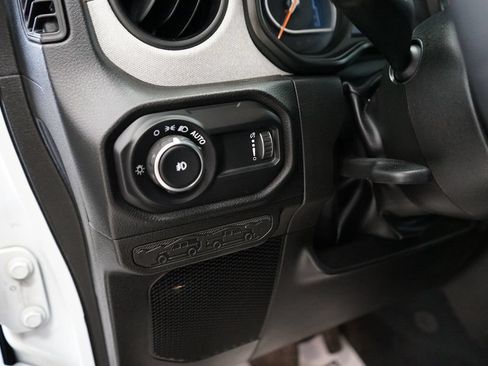 Used 2024 Jeep Wrangler Unlimited Sport AWD/4WD image 28