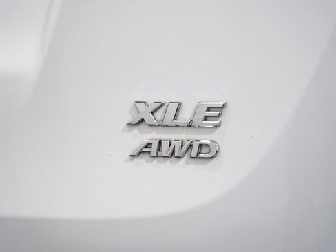 Used 2015 Toyota RAV4 XLE image 7