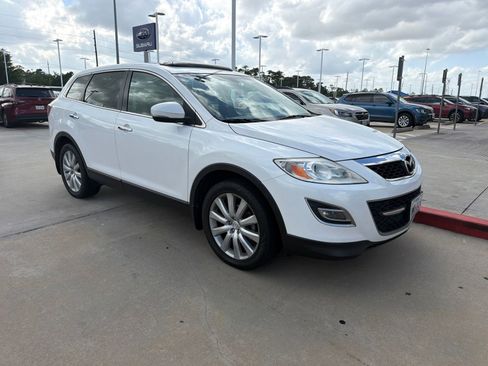 Used 2010 MAZDA CX-9 Grand Touring w/ Moonroof & Bose Audio Pkg FWD image 2