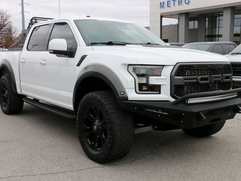 Used 2018 Ford F150 Raptor w/ Equipment Group 802A Luxury image 4