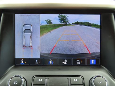 Certified 2023 GMC Acadia Denali w/ Black Diamond Edition AWD/4WD image 6