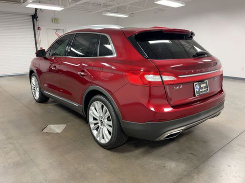 Used 2016 Lincoln MKX Reserve w/ Luxury Package image 3