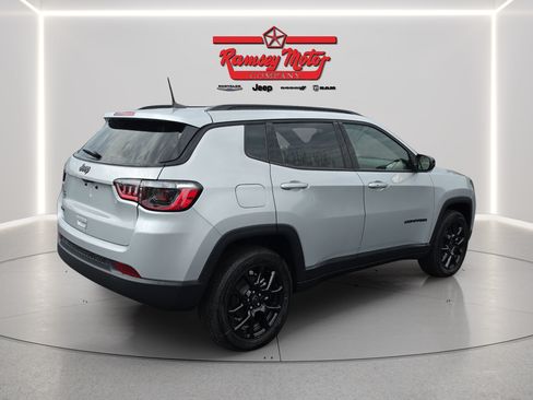 New 2026 Jeep Compass Latitude AWD/4WD image 5