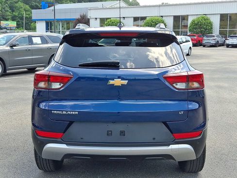 Used 2023 Chevrolet TrailBlazer LT w/ Convenience Package FWD image 5