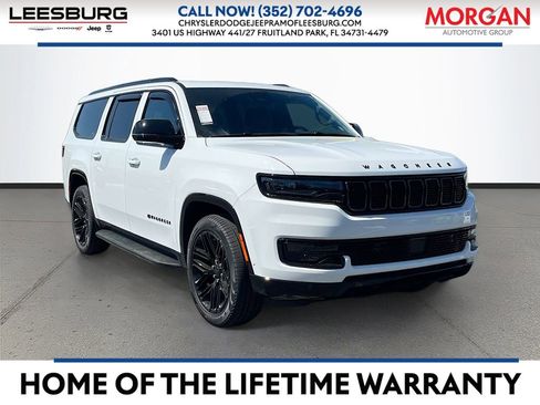 Certified 2025 Jeep Wagoneer L Series II w/ Premium Group I image 1