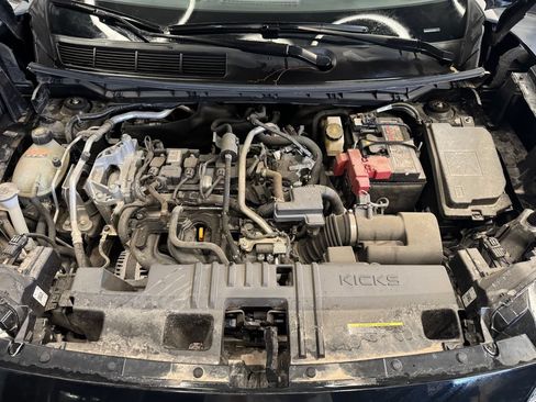 Used 2025 Nissan Kicks SR FWD image 23