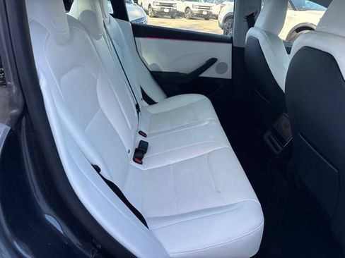 Used 2025 Tesla Model 3 Long Range RWD image 9