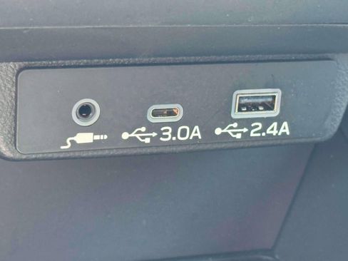 Certified 2025 Subaru Forester Premium AWD/4WD image 23