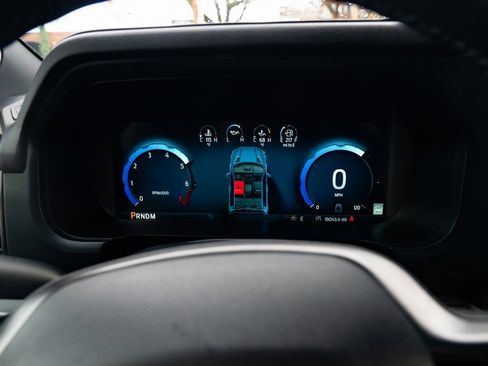 Used 2024 Ford F150 Platinum w/ FX4 Off-Road Package image 12