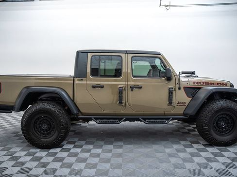 Used 2020 Jeep Gladiator Rubicon AWD/4WD image 4