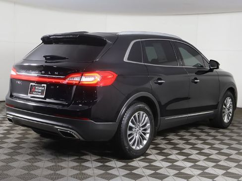 Used 2017 Lincoln MKX Select w/ Select Plus Package FWD image 11