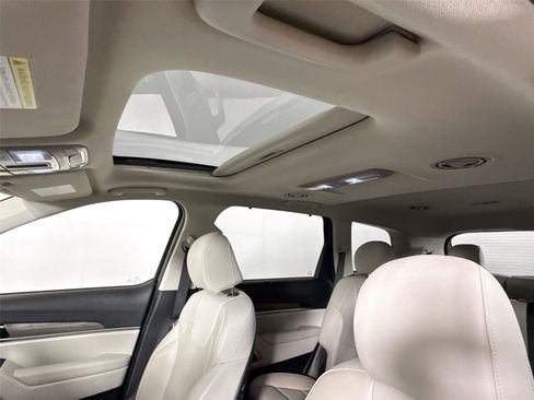 Used 2022 Kia Telluride EX FWD image 6