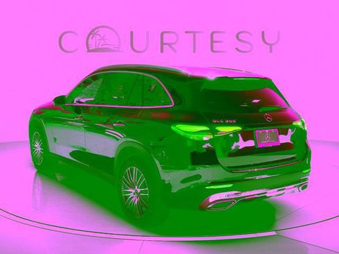 Certified 2026 Mercedes-Benz GLC 300 image 3