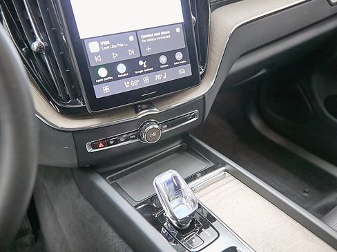 New 2026 Volvo XC60 B5 Ultra w/ Protection Package Premier image 16