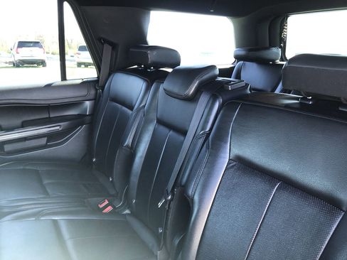 Used 2020 Ford Expedition XLT w/ Equipment Group 202A image 13