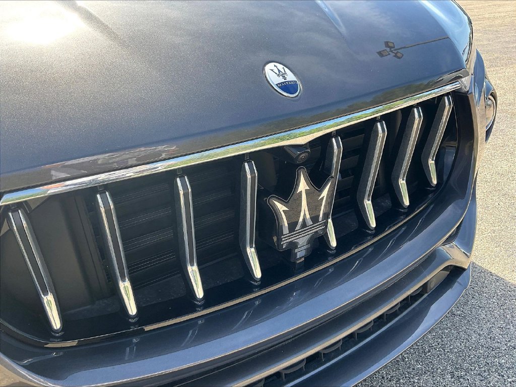 Used 2023 Maserati Levante GT AWD/4WD image 31