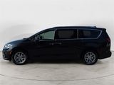 Used 2021 Chrysler Pacifica Touring-L image 2