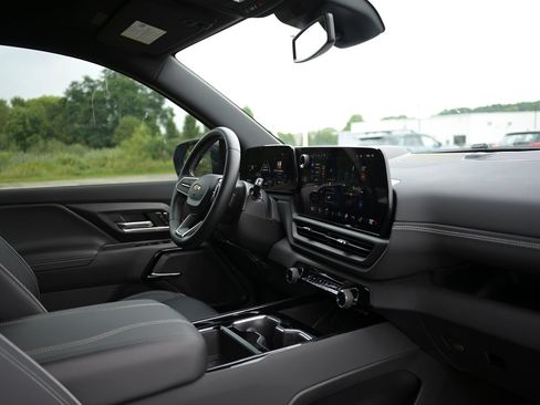 Used 2026 Chevrolet Silverado EV LT AWD/4WD image 50