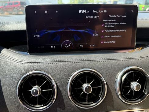 Used 2022 Kia Stinger GT1 RWD image 35
