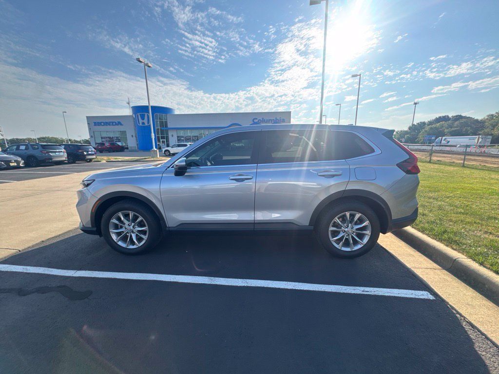 Used 2024 Honda CR-V EX image 6
