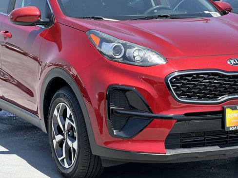 Used 2020 Kia Sportage LX FWD image 11