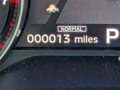 New 2025 Mitsubishi Outlander ES image 32