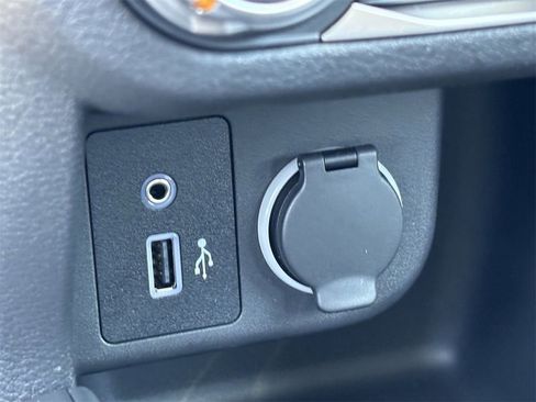New 2025 Nissan Kicks Play S FWD image 26
