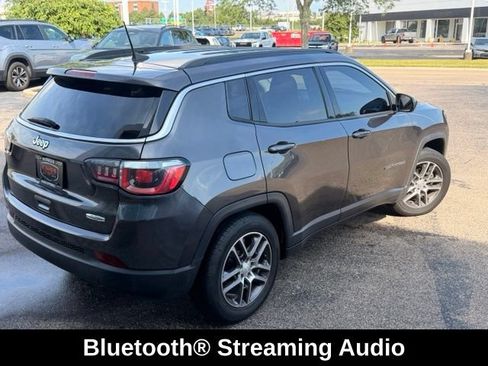 Used 2020 Jeep Compass Latitude w/ Popular Equipment Group FWD image 3