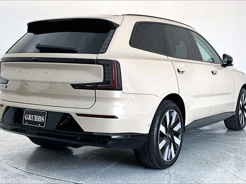 Used 2025 Volvo EX90 Plus AWD/4WD image 2