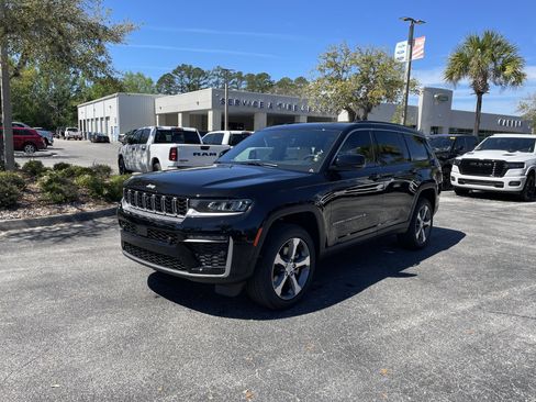 New 2026 Jeep Grand Cherokee L Limited image 4
