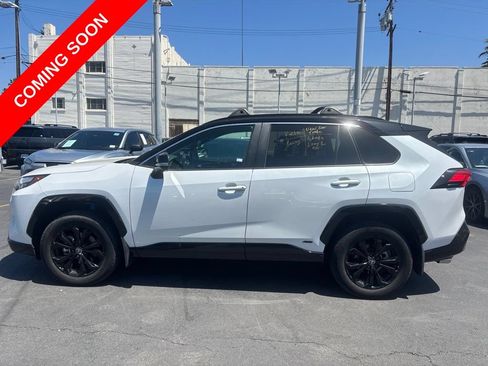 Used 2023 Toyota RAV4 XSE AWD/4WD image 11