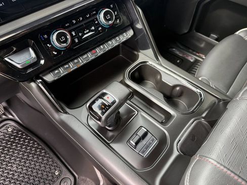 Used 2024 GMC Sierra 1500 AT4X image 22