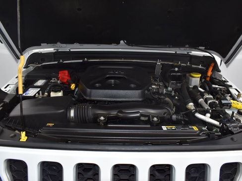 Used 2023 Jeep Wrangler Unlimited Sahara image 24