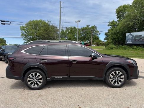 Used 2025 Subaru Outback Touring XT w/ Popular Package #2 AWD/4WD image 8