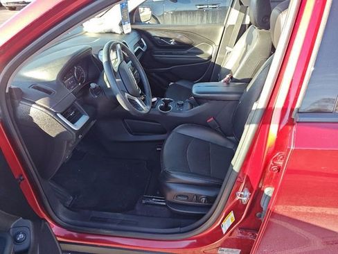 Used 2023 GMC Terrain SLT w/ LPO, Cargo Package image 2