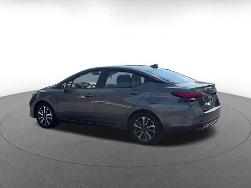Used 2025 Nissan Versa SV FWD image 9
