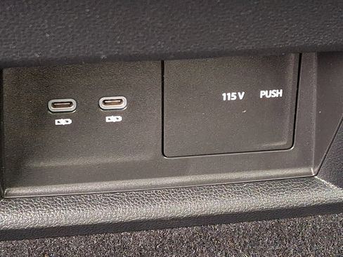 Used 2022 Volkswagen Atlas SEL R-Line image 13