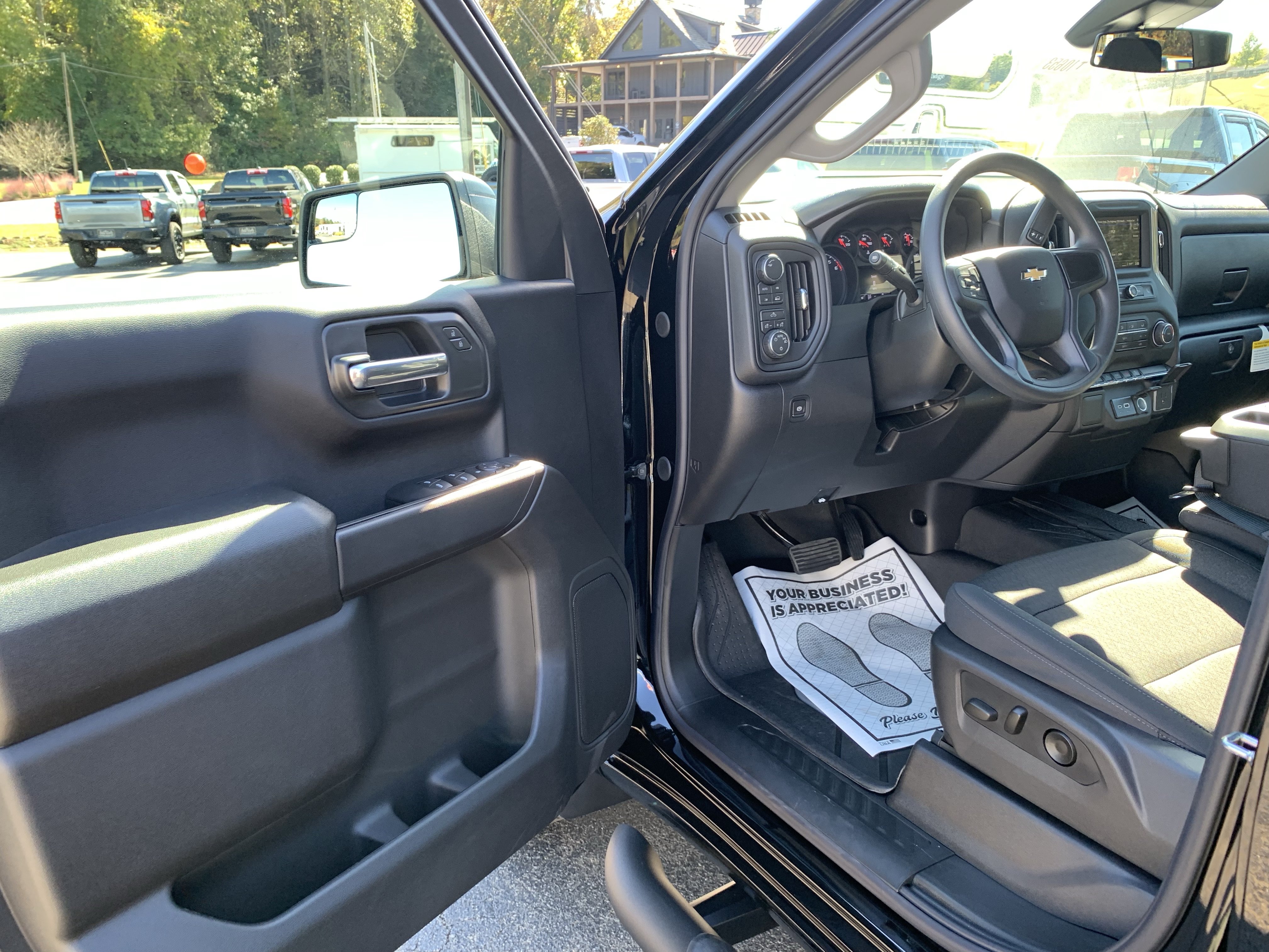 New 2026 Chevrolet Silverado 1500 Custom w/ Turbomax Blackout Package AWD/4WD image 6