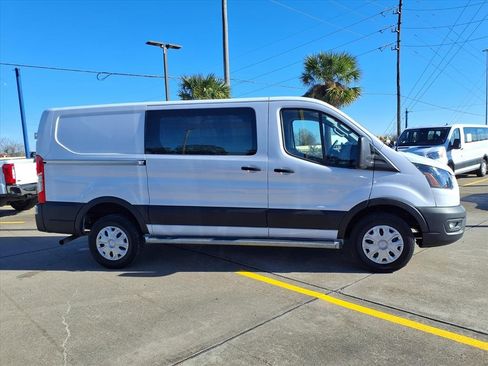 Used 2024 Ford Transit 250 Low Roof w/ Exterior Upgrade Package image 8