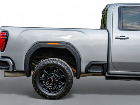 Used 2024 GMC Sierra 2500 AT4 w/ AT4 Premium Plus Package image 6