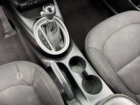 Used 2015 Kia Soul + FWD image 26
