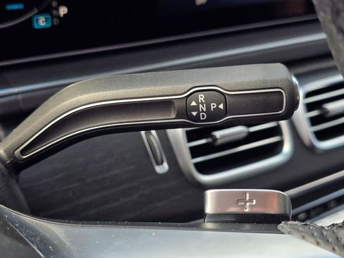 New 2026 Mercedes-Benz GLS 450 4MATIC image 17