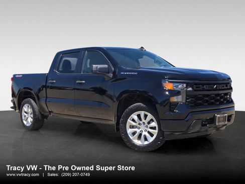Used 2024 Chevrolet Silverado 1500 Custom AWD/4WD image 1